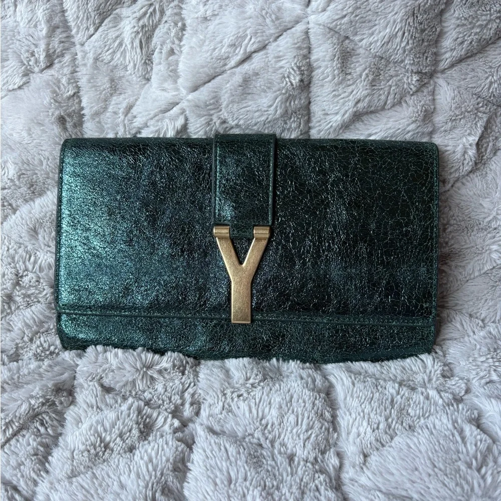Yves Saint Laurent Y-Linge Clutch, Shimmer Green, Satin Interior - Picture 2 of 16